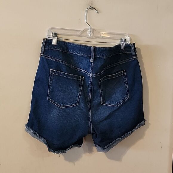 Torrid shorts size 14 excellent condition - Picture 4 of 4